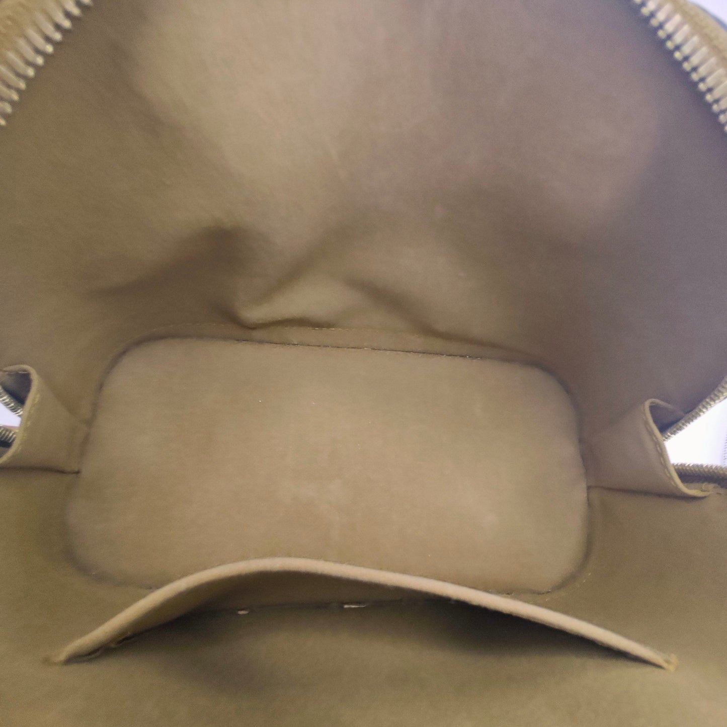 Louis Vuitton - Alma BB - Monogram Vernis patent leather - Mustard Yellow - (mini)