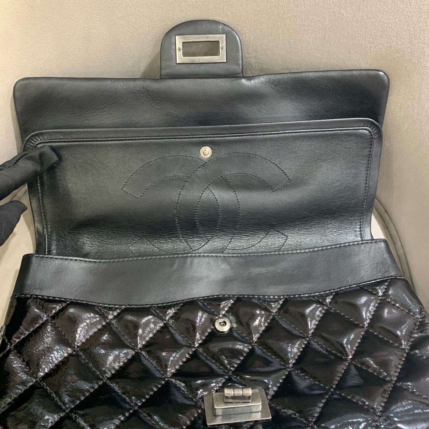 Chanel - 2.55 Reissue - Patent leather - Black - (Large)
