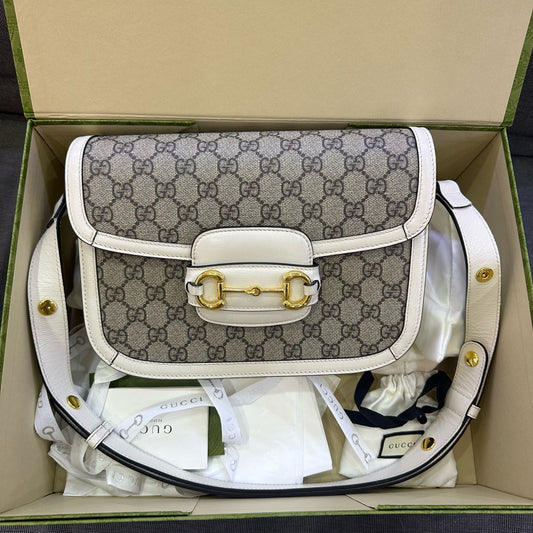 Gucci - 1955 Horsebit Shoulder Bag - GG Supreme canvas with leather trim - Beige and White - (medium)