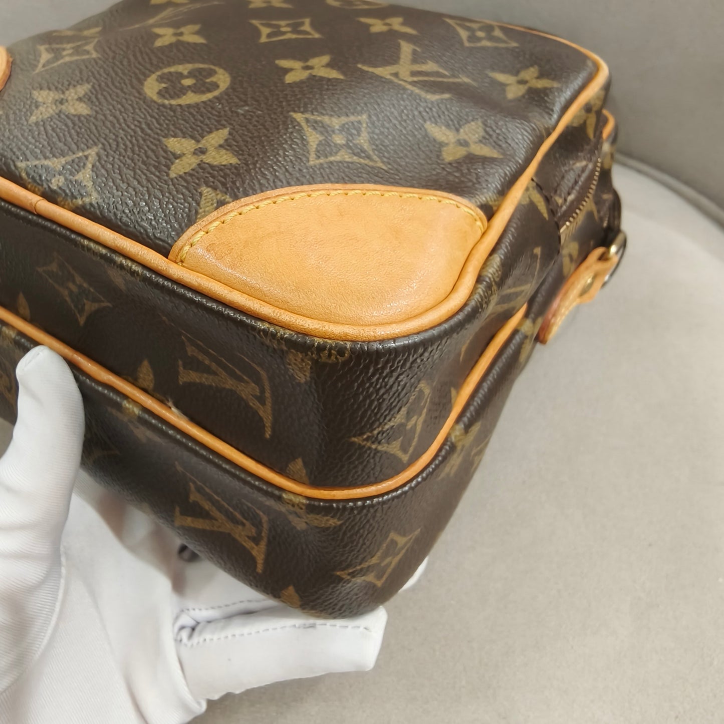 Louis Vuitton - Monogram Double-Layer Camera Bag - Monogram Canvas with Vachetta Leather Trim - Brown - (small)