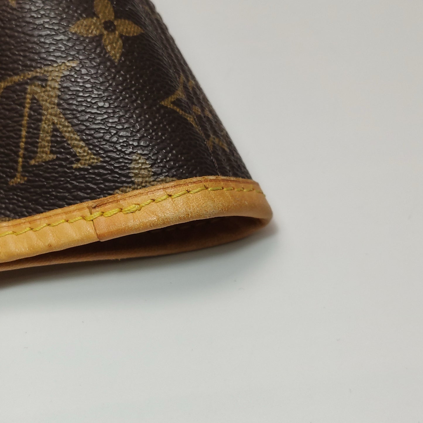 Louis Vuitton - Neverfull Tote - Monogram Canvas with Vachetta leather trim - Brown - (small)