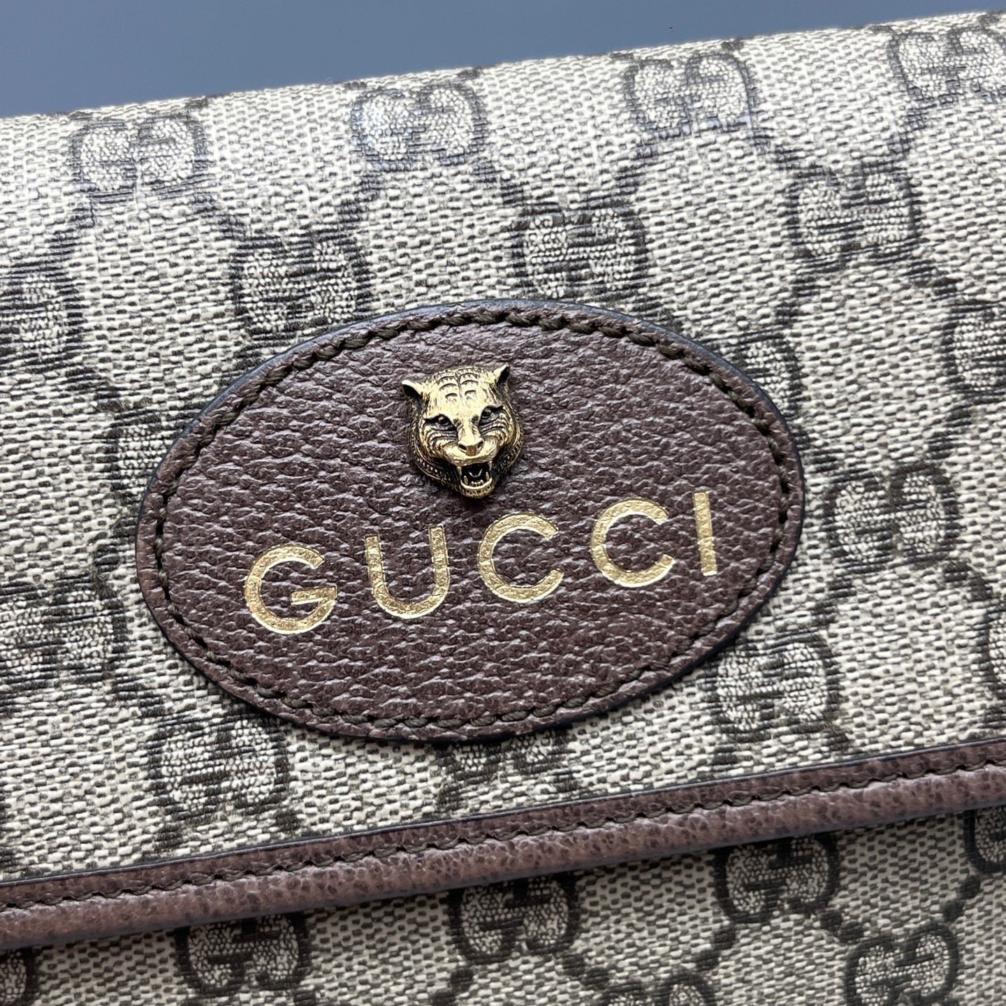 Gucci - Neo Vintage GG Supreme Tiger Head Belt Bag - GG Supreme canvas with leather trim and Web canvas strap - Brown - (Medium)