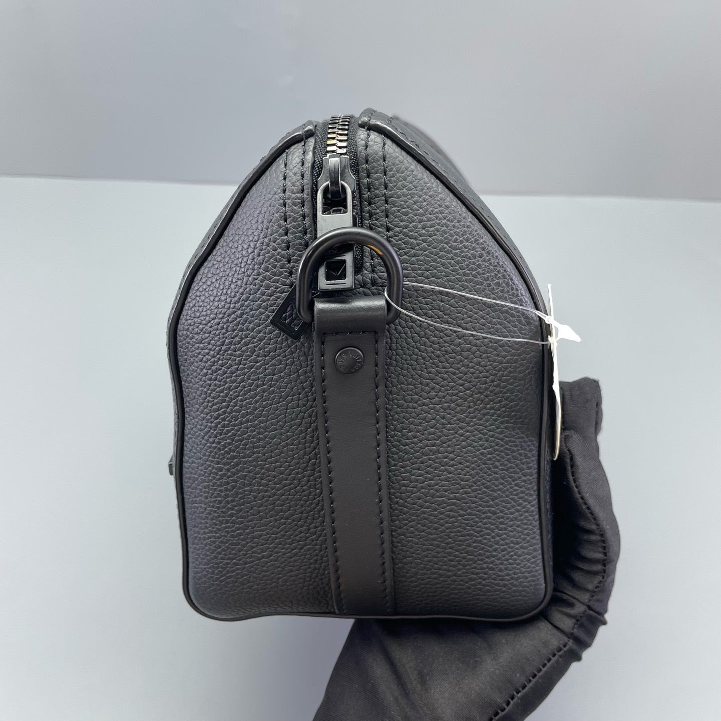 Louis Vuitton - City Keepall 27 - Leather - Black - (mini)