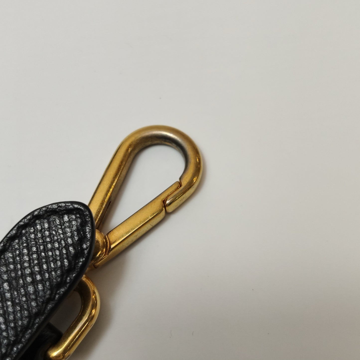 Prada - Saffiano Tote - Saffiano leather - Black - (Medium)