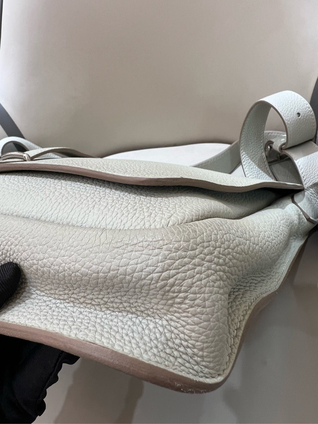 Hermès - Steve Light Junior Messenger Bag - Togo leather - Glacier White - (Medium)