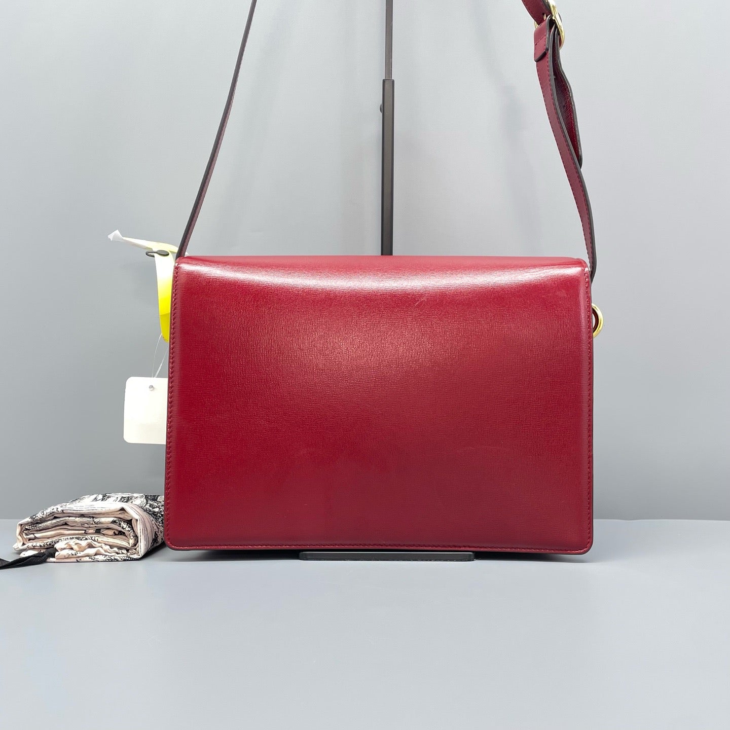 Gucci - Double G Messenger Shoulder Bag - Leather - Red with Gold-Tone Hardware - (Medium)