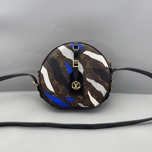 Louis Vuitton - Round Bag League of Legends True Damage Limited Edition - Monogram coated canvas and leather - Multicolour - (medium)