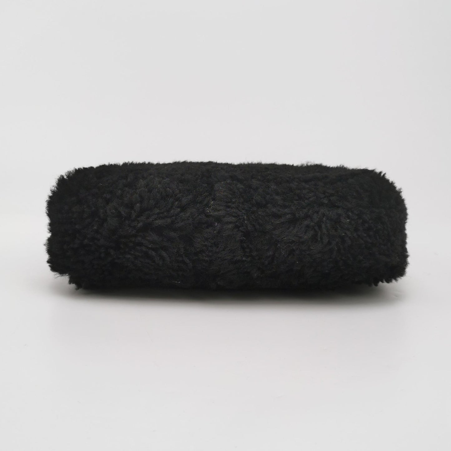 Prada - Re-Edition 2000 Shoulder Bag - Shearling wool - Black - (small)