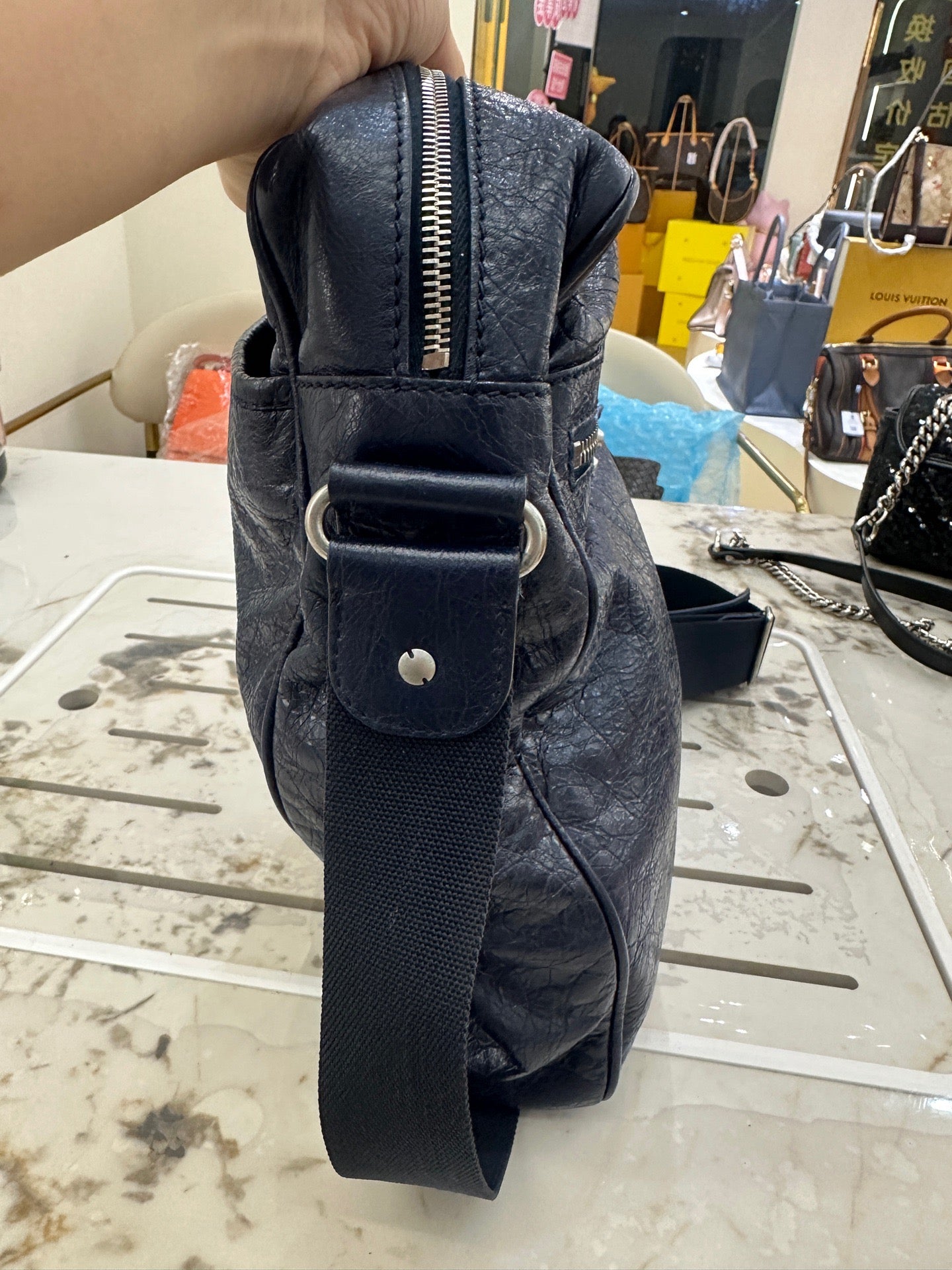 Balenciaga - Reporter Messenger Bag - Leather - Navy - (large)