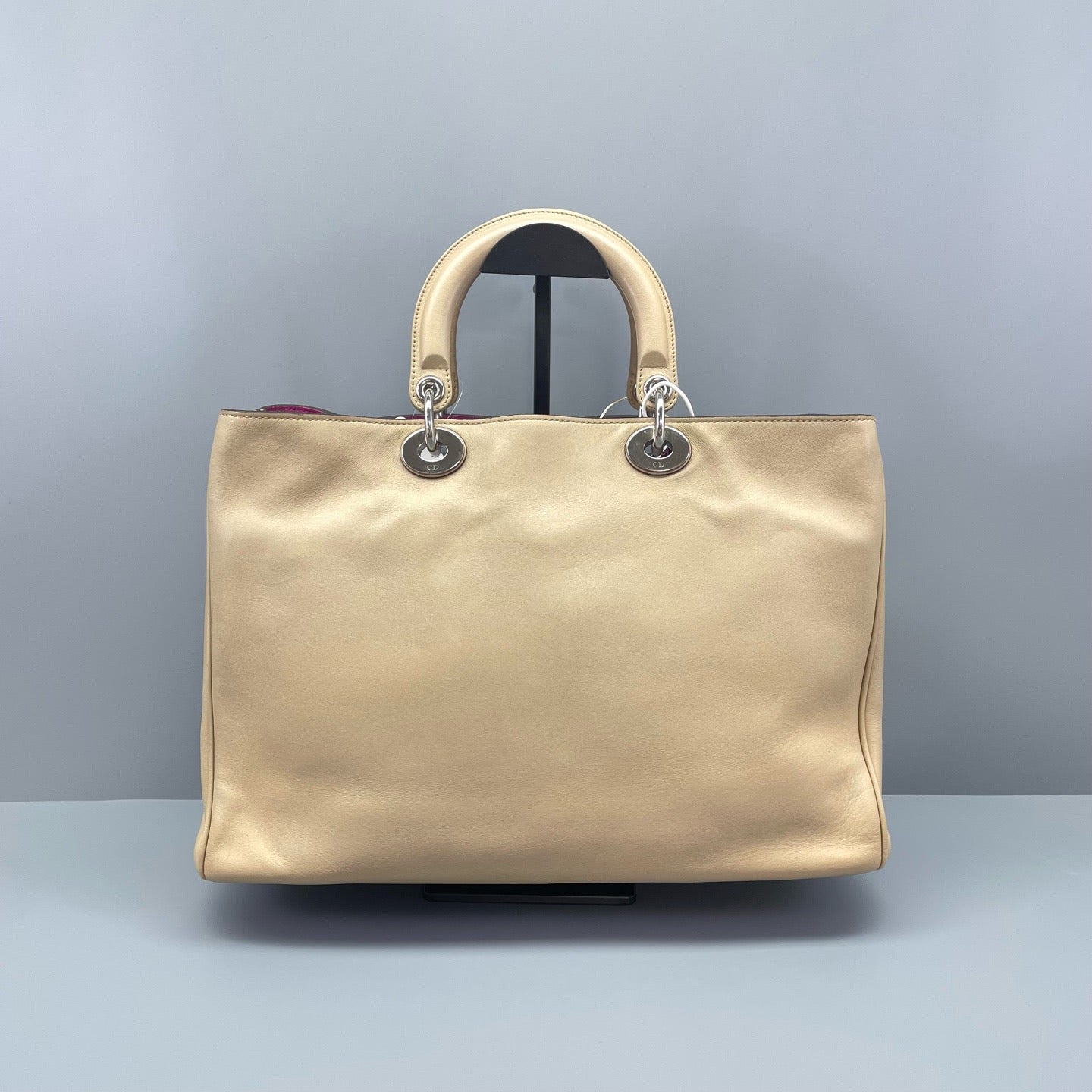 Dior - Dior VIP Tote - Calfskin leather - Beige with Fuchsia interior lining - (large)