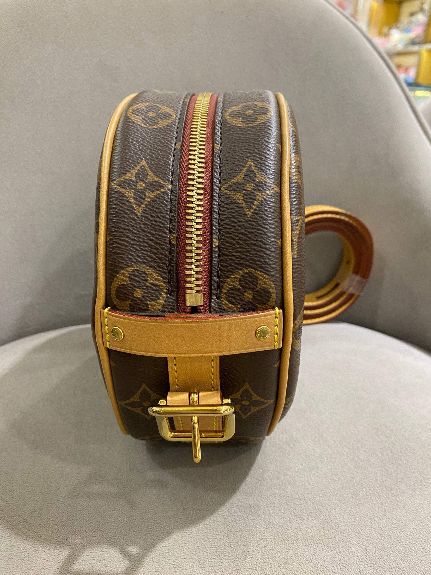 Louis Vuitton - Small Round Bag - Monogram coated canvas with Vachetta leather trim - Brown - (mini)