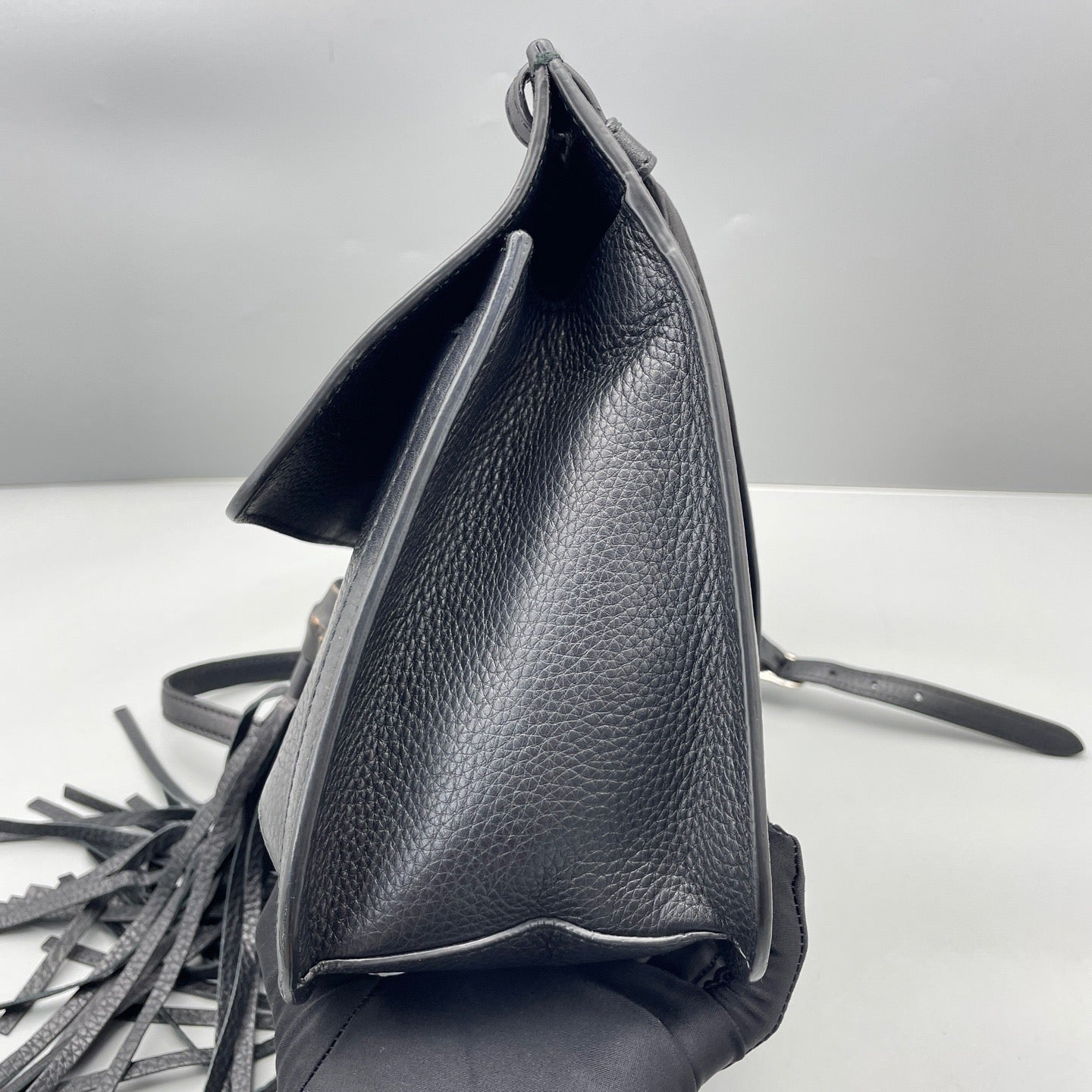 Gucci - Vintage Tassel Bamboo Flap Bag - Leather - Black - (Medium)