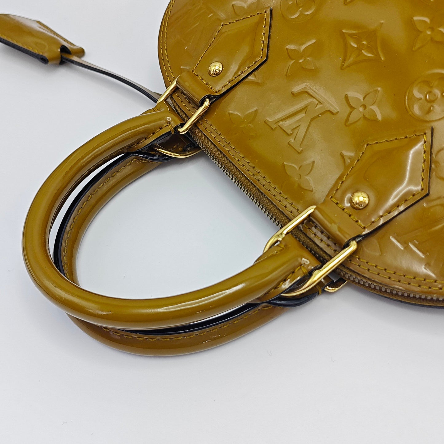 Louis Vuitton - Alma BB - Monogram Vernis patent leather - Mustard Yellow - (mini)