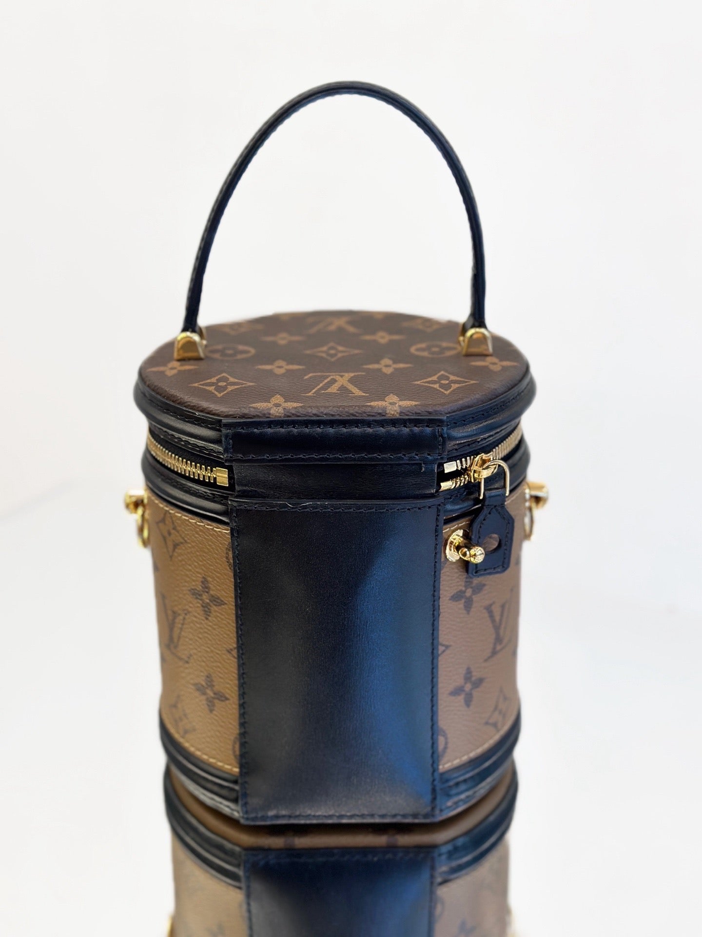 Louis Vuitton - Cannes - Monogram coated canvas with black cowhide leather trim and black microfiber lining - Brown - (mini)