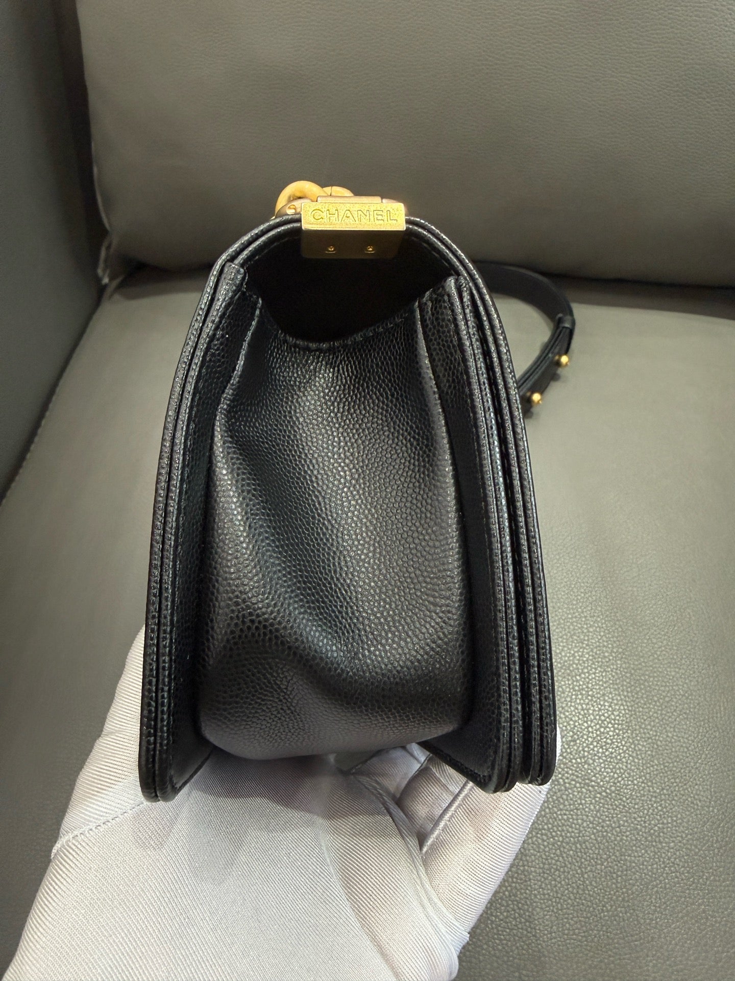 Chanel - Boy Bag - Caviar leather - Black - (Small)