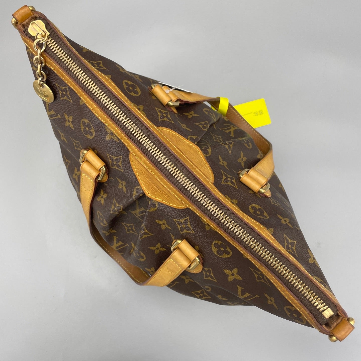 Louis Vuitton - Paramount Small (PM) - Monogram coated canvas with Vachetta leather trim - Brown - (small)