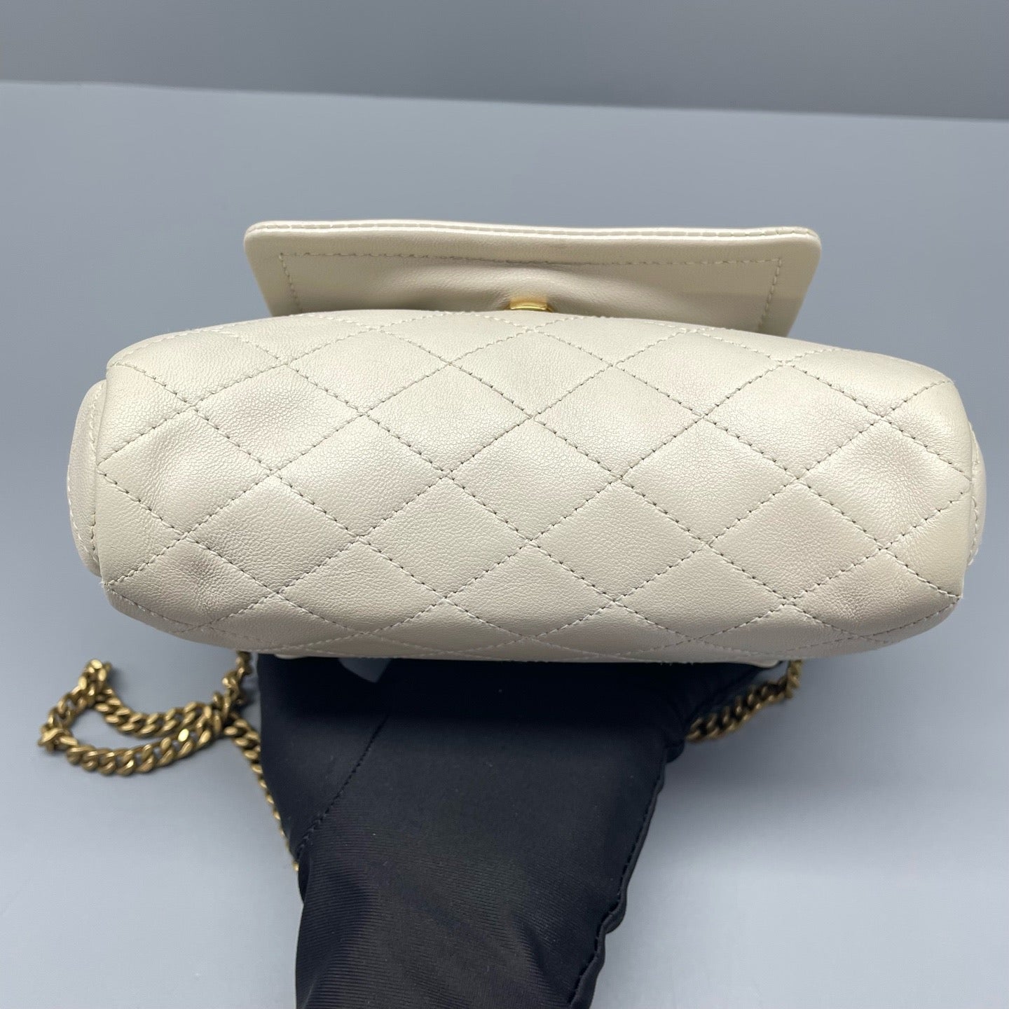 Saint Laurent - Nolita Mini Chain Bag - Quilted leather - White - (mini)
