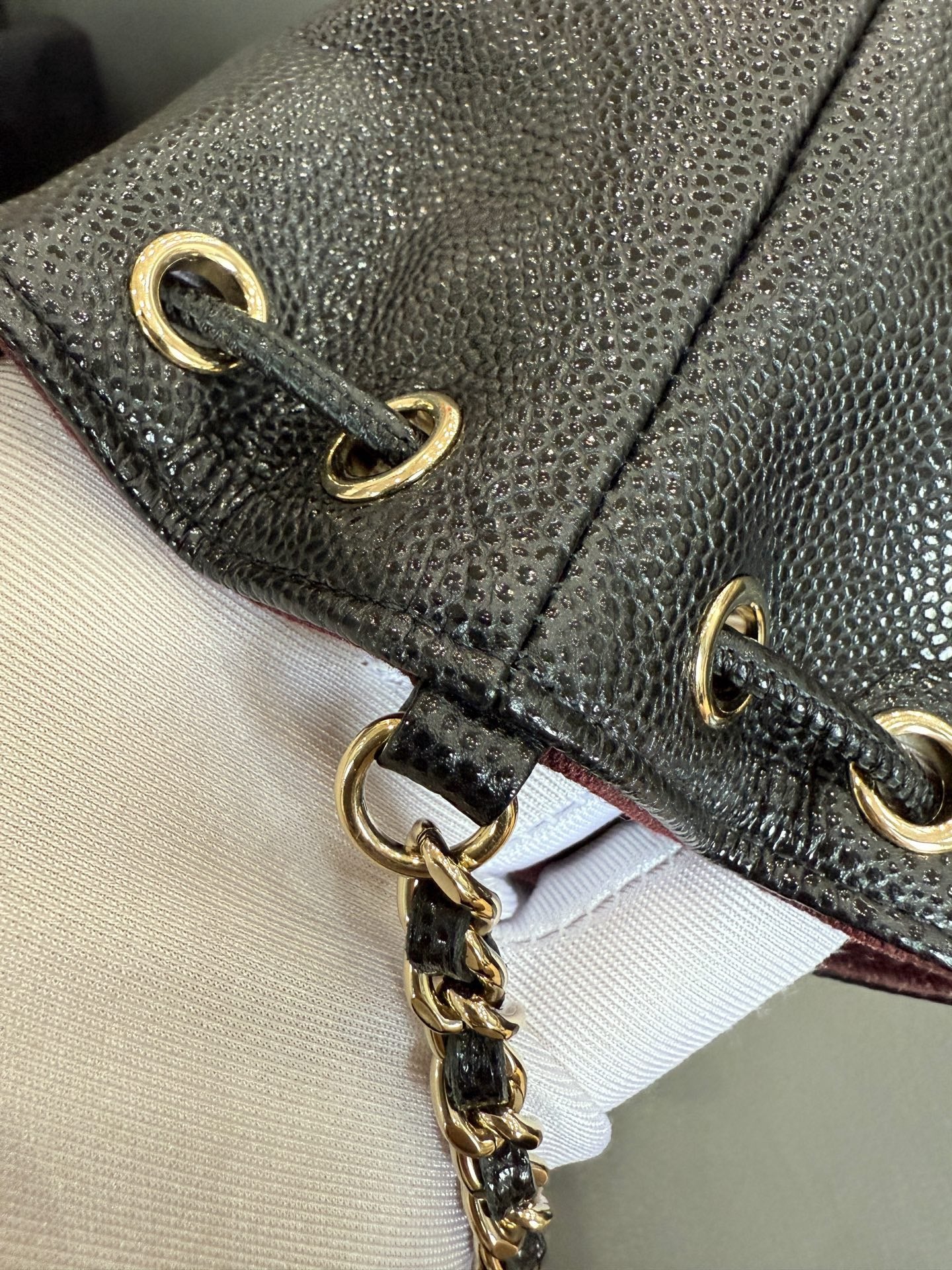 Chanel - 22B Drawstring Mini Bucket Bag - Grained calfskin leather - Black with Gold-Tone Hardware - (Mini)