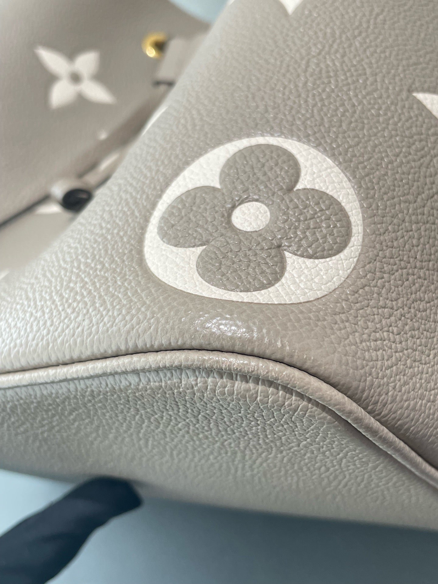 Louis Vuitton - NéoNoé MM - Monogram Empreinte leather - Grey - (medium)