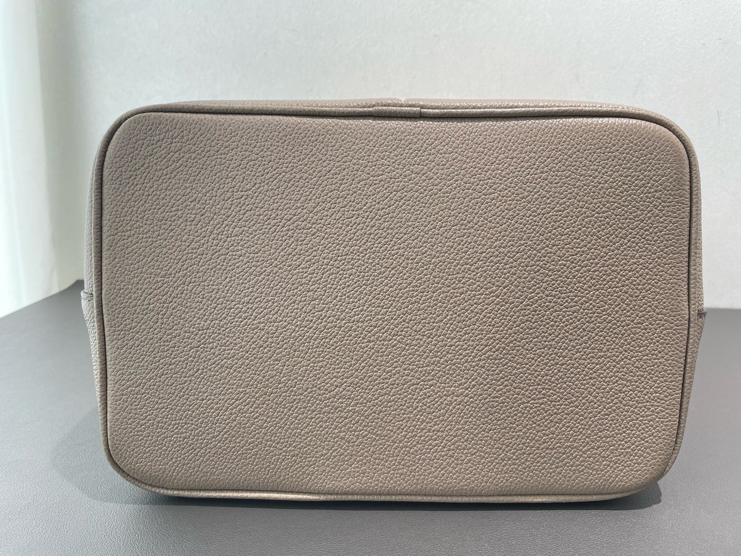 Louis Vuitton - NéoNoé MM - Monogram Empreinte leather - Grey - (medium)