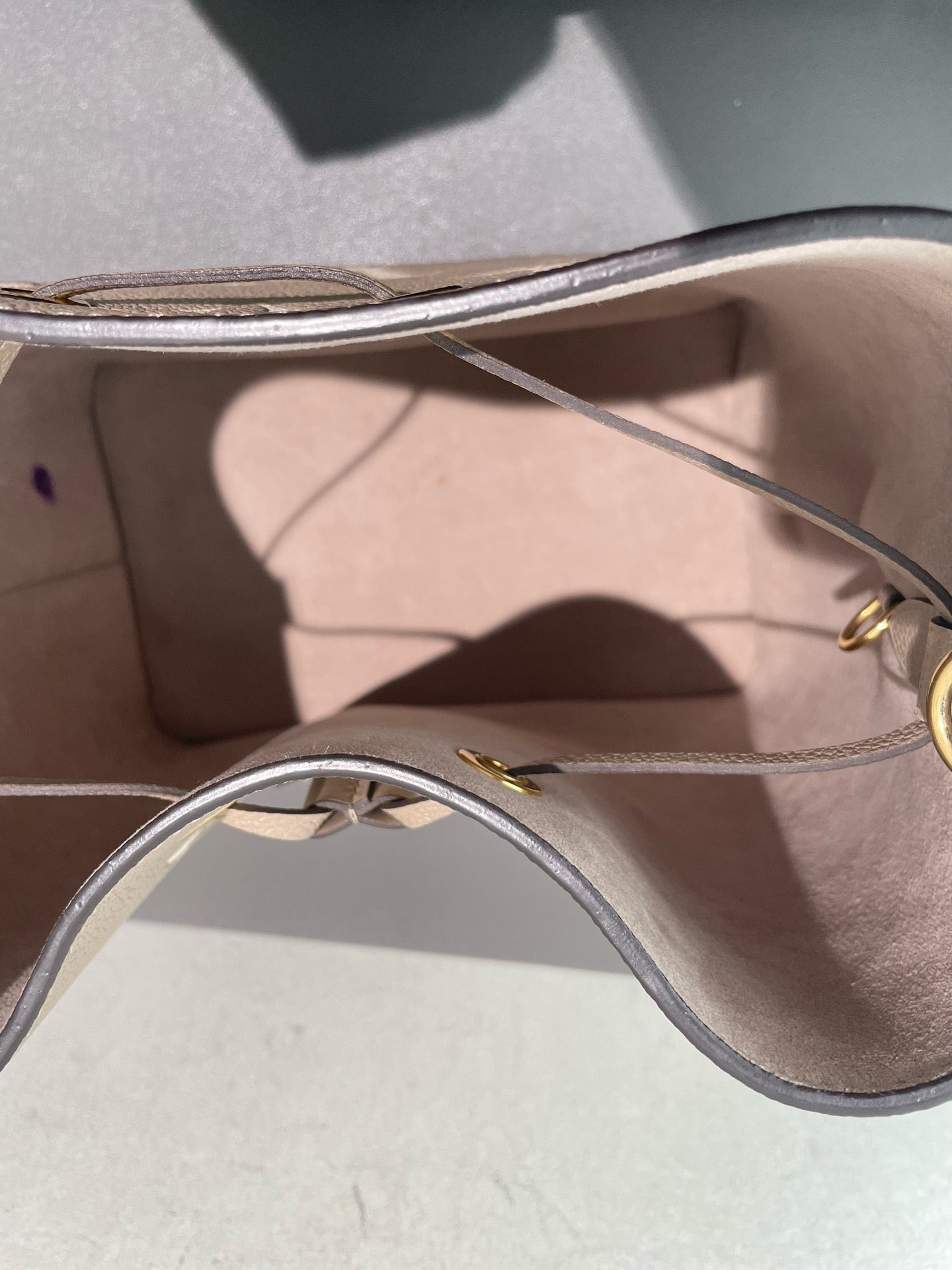 Louis Vuitton - NéoNoé MM - Monogram Empreinte leather - Grey - (medium)