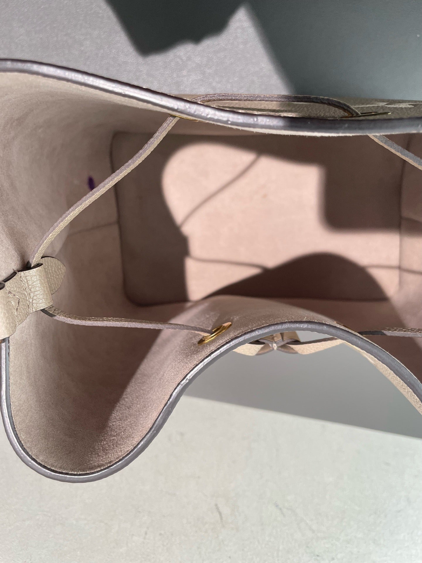 Louis Vuitton - NéoNoé MM - Monogram Empreinte leather - Grey - (medium)