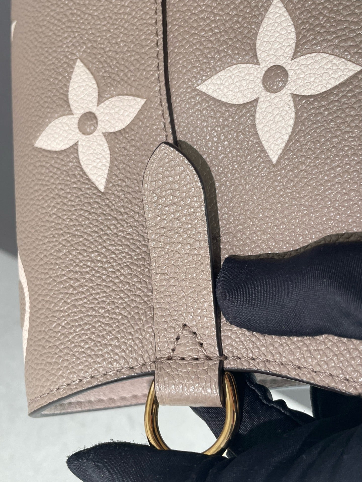 Louis Vuitton - NéoNoé MM - Monogram Empreinte leather - Grey - (medium)