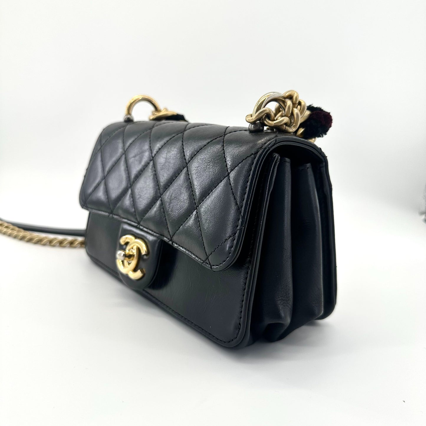 Chanel - Accordion Flap Bag - Leather - Black - (mini)