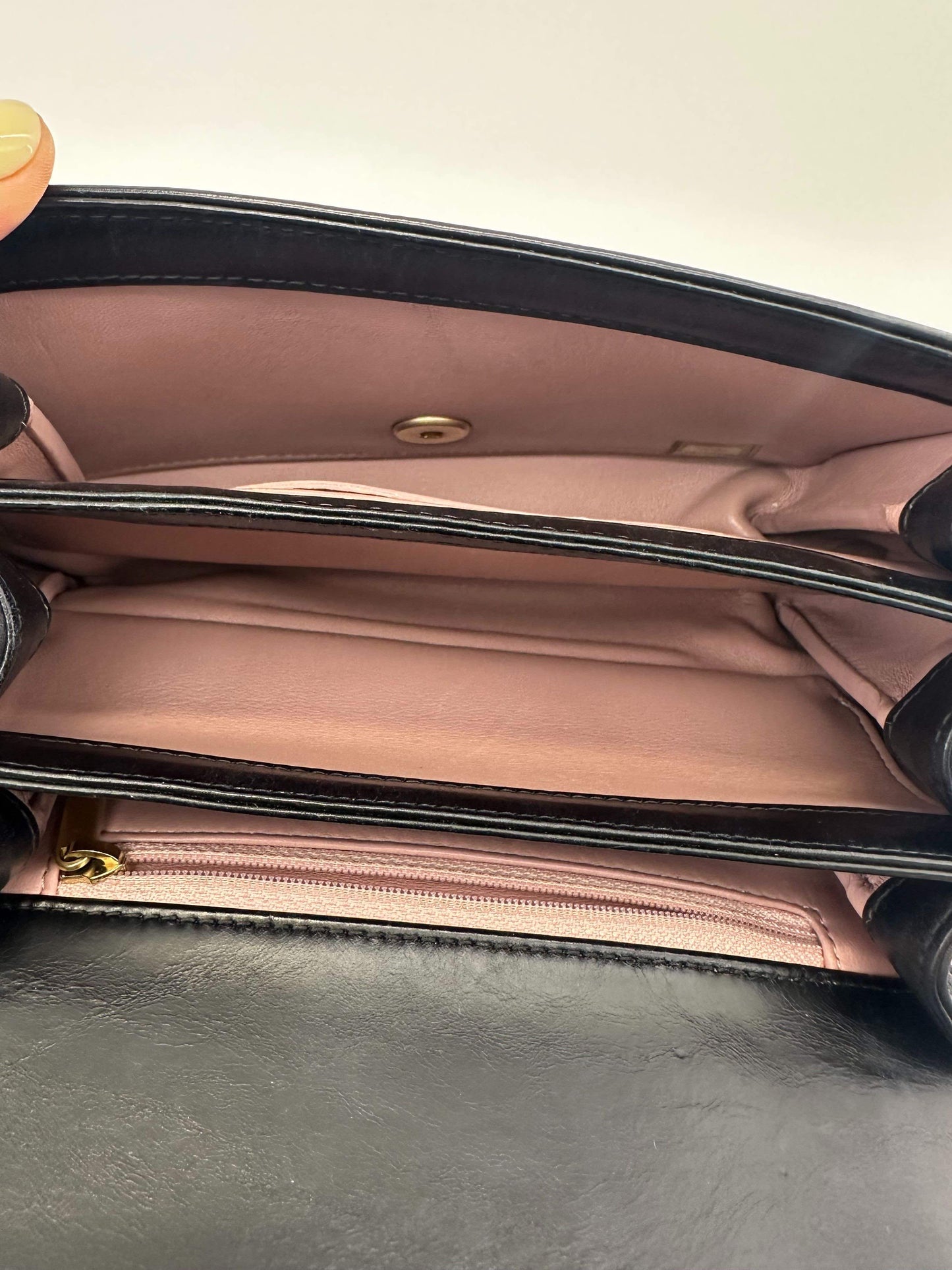 Chanel - Accordion Flap Bag - Leather - Black - (mini)