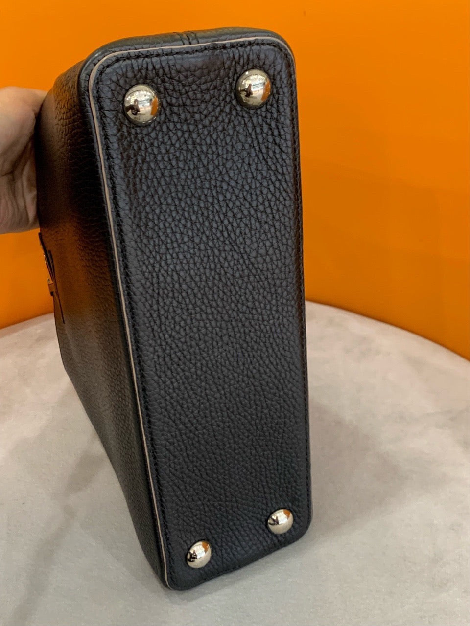 Louis Vuitton - Capucines BB - Leather - Black - (small)