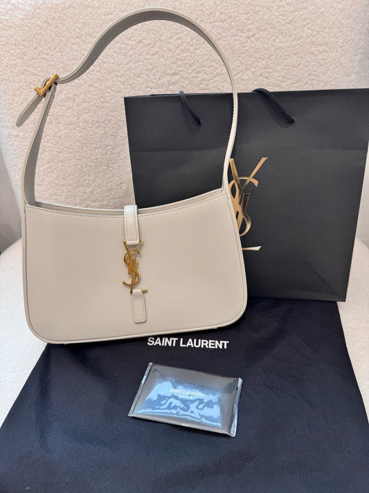 Saint Laurent - LE 5 À 7 Hobo Bag - Leather - White - (mini)