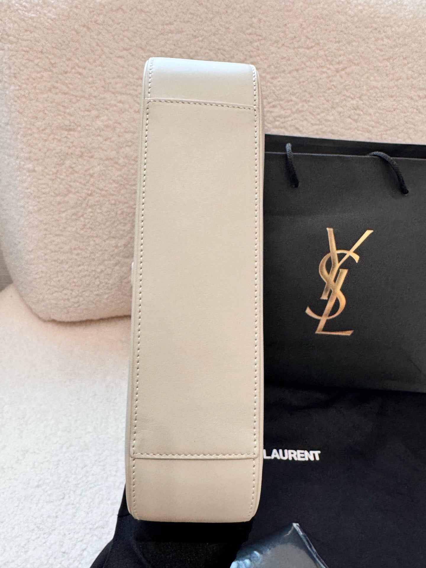 Saint Laurent - LE 5 À 7 Hobo Bag - Leather - White - (mini)