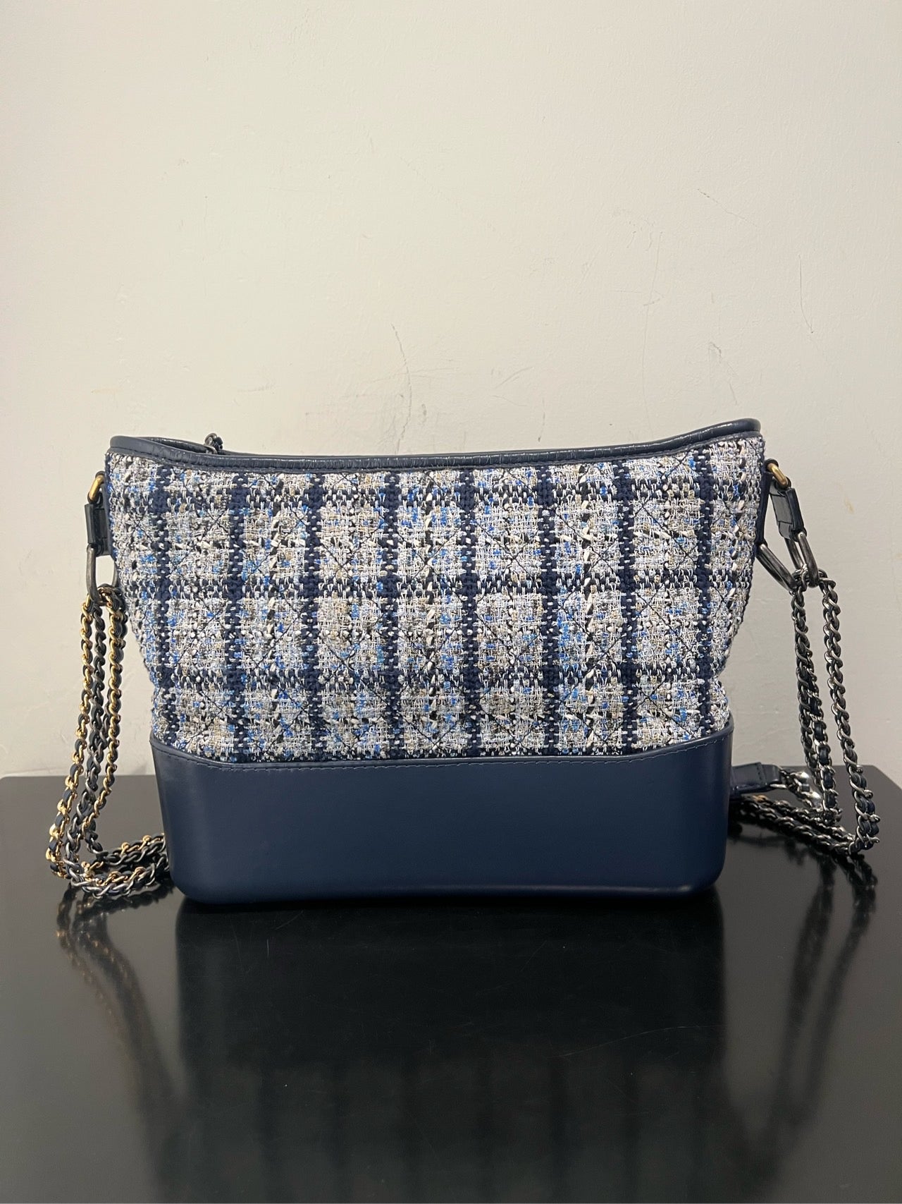 Chanel - Gabrielle Hobo Bag - Bouclé tweed and calfskin leather - Navy Blue with Multicolour Tweed - (Medium)
