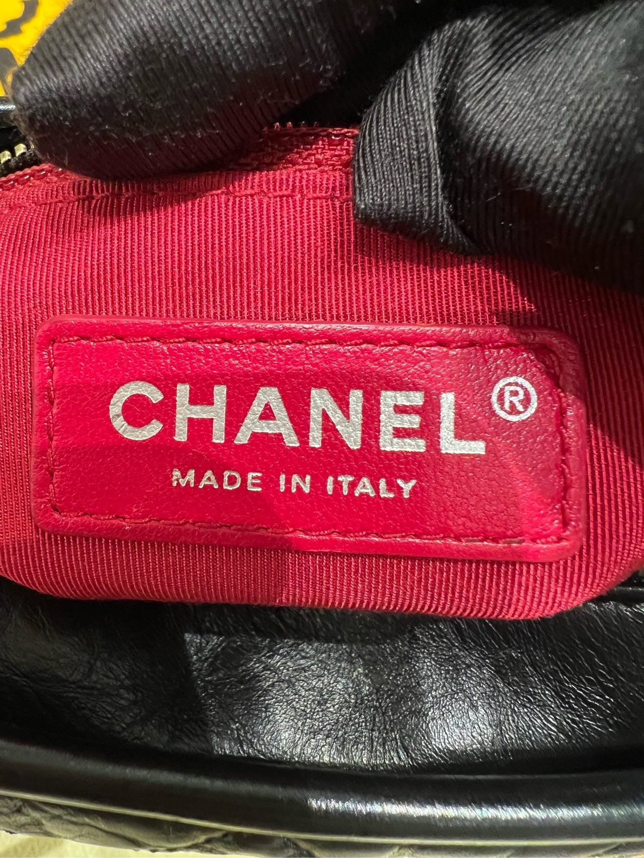Chanel - Gabrielle Hobo Bag Small Metropolis Series with Badges - Calfskin leather - Black - (small)