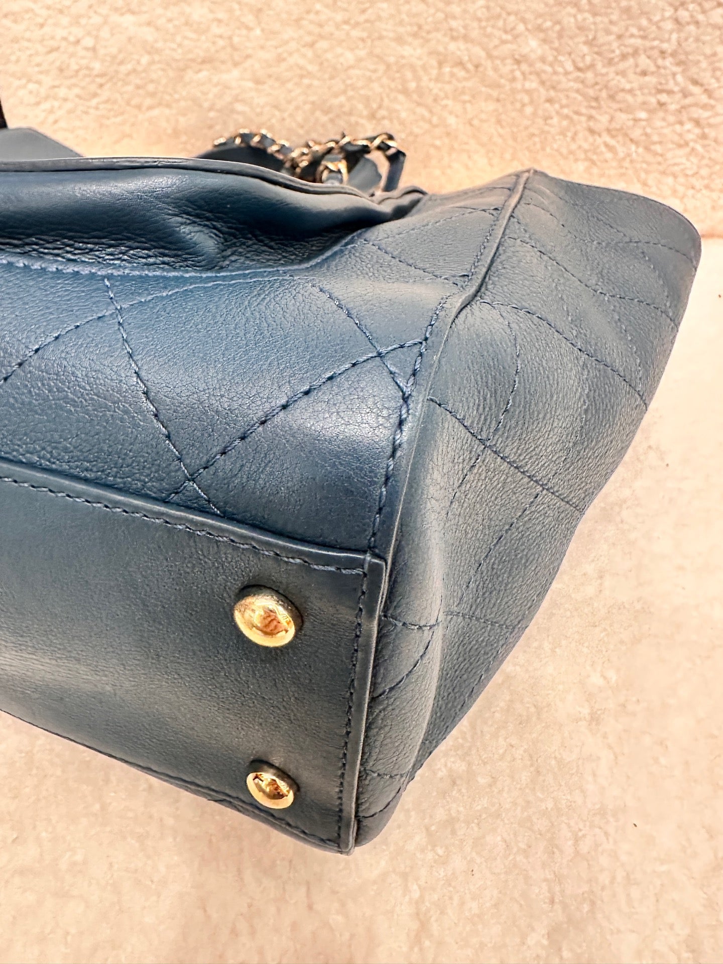 Chanel - Business Affinity Shopping Tote - Grained leather - Blue - (medium)