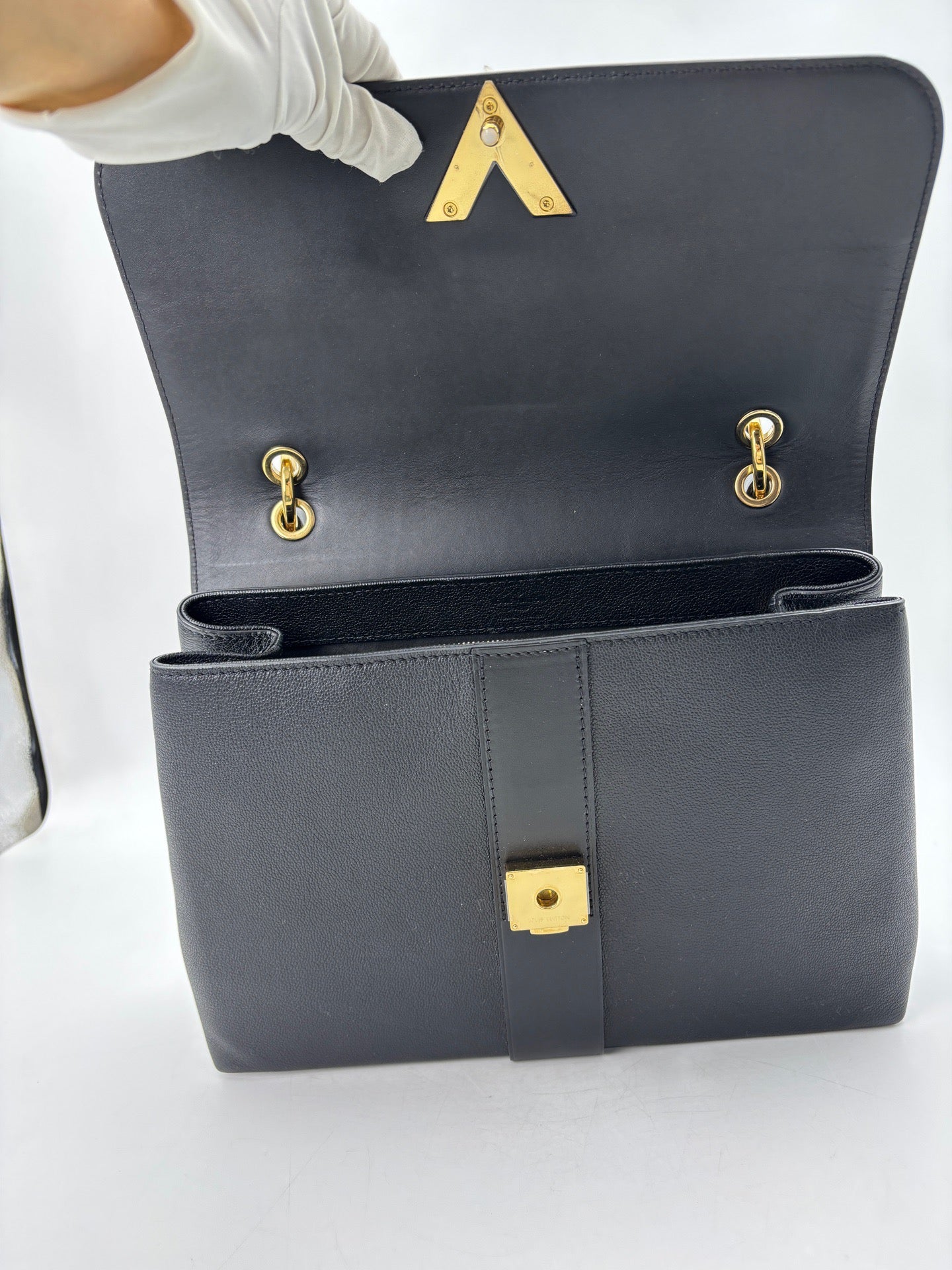 Louis Vuitton - VERY ONE HANDLE - Leather - Black - (medium)