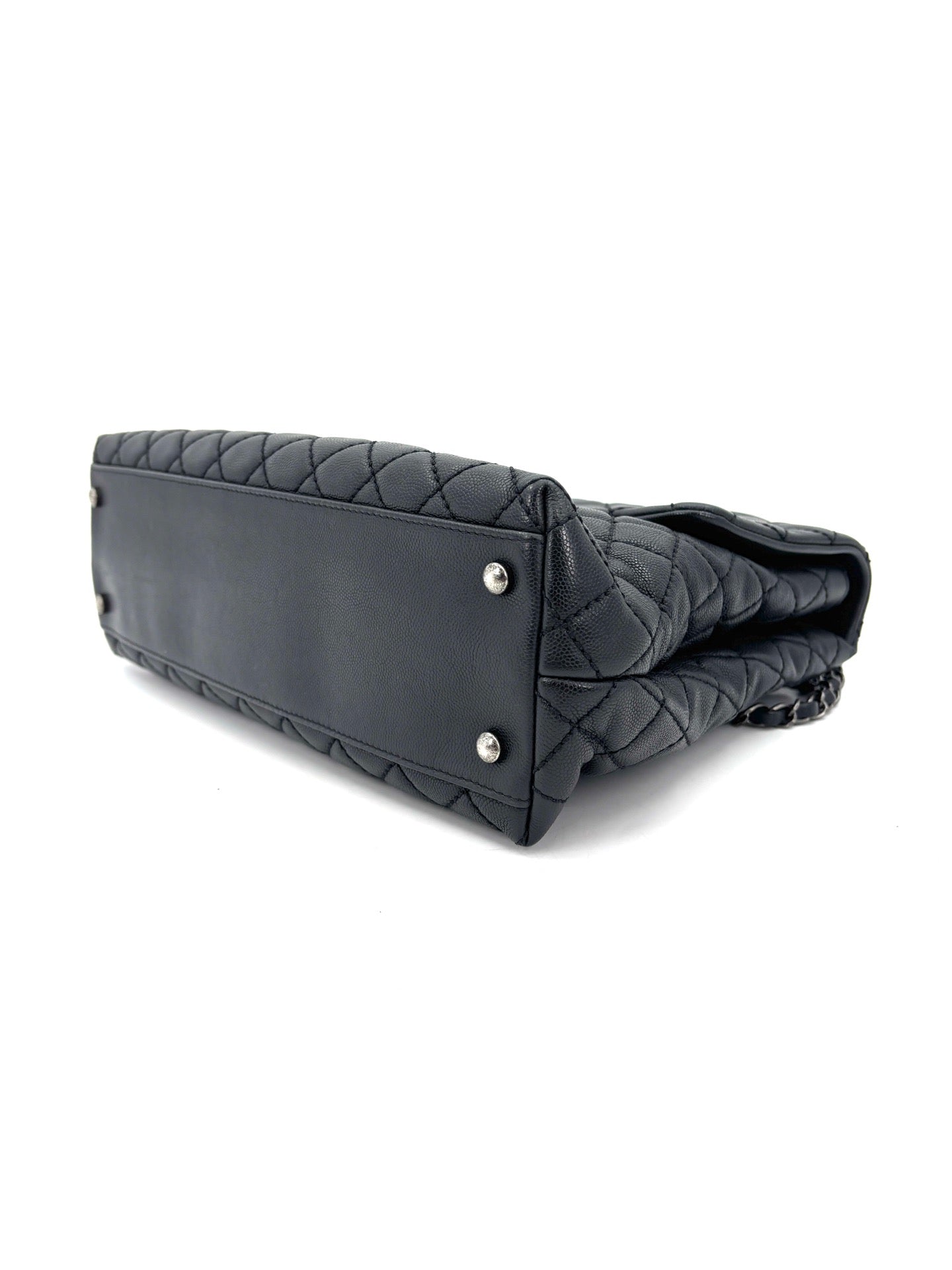 Chanel - Coco Handle 22K - Grained calfskin leather - Black - (Large)