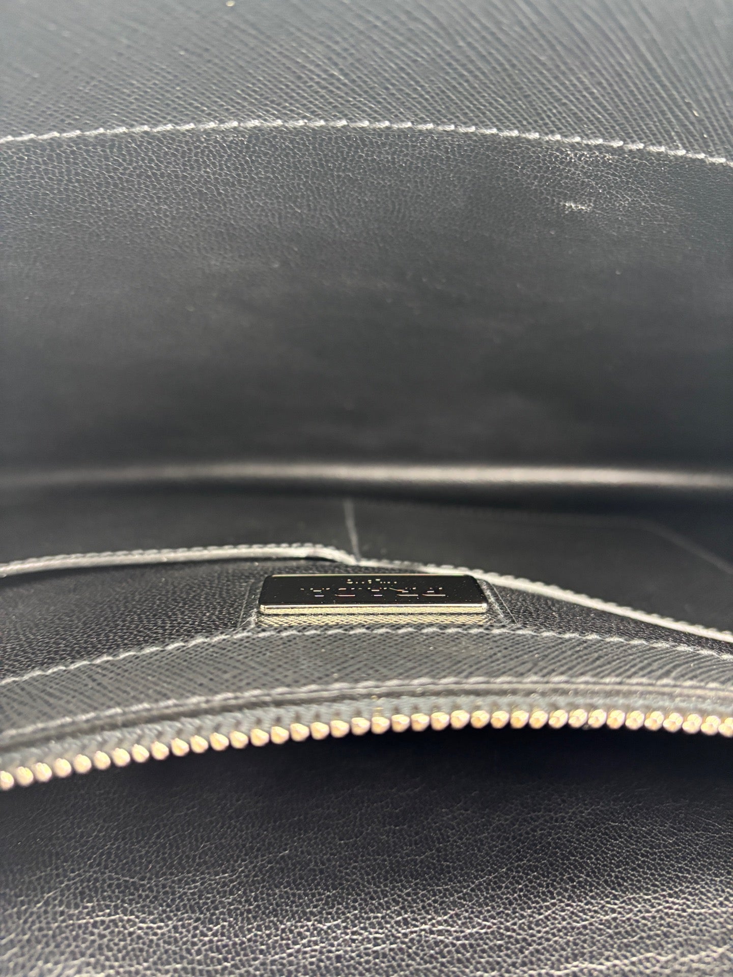 Prada - Saffiano Leather Briefcase - Saffiano Calfskin Leather - Black - (large)