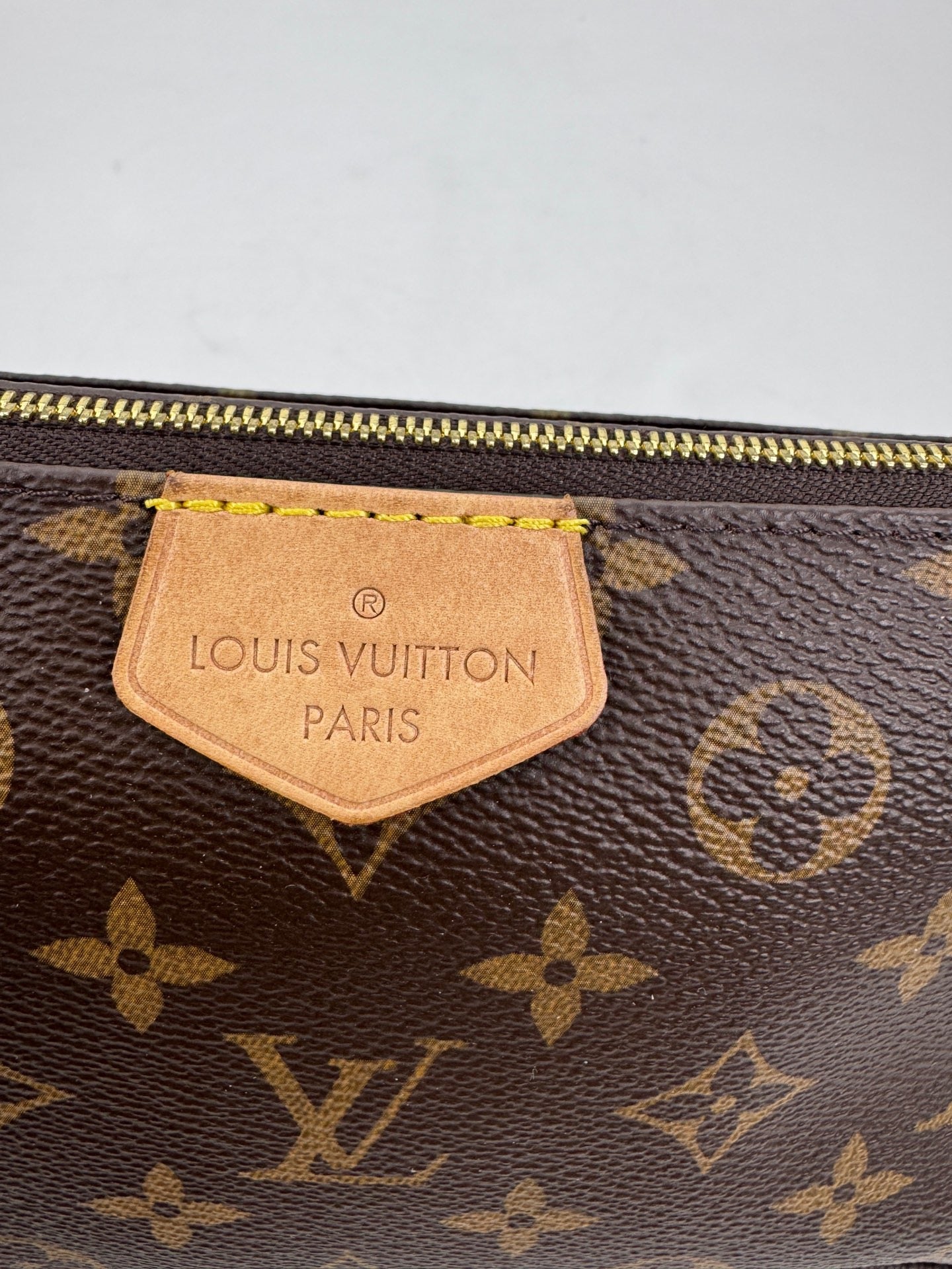 Louis Vuitton - Multi Pochette Accessoires - Coated canvas with leather trim - Brown - (medium)