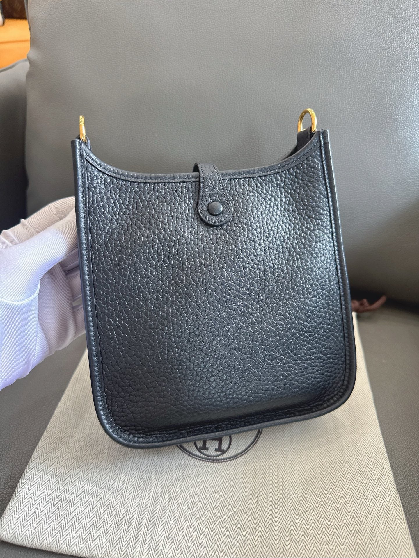 Hermès - Evelyne Mini 19 - Clemence leather - Black with Gold-Tone Hardware - (mini)