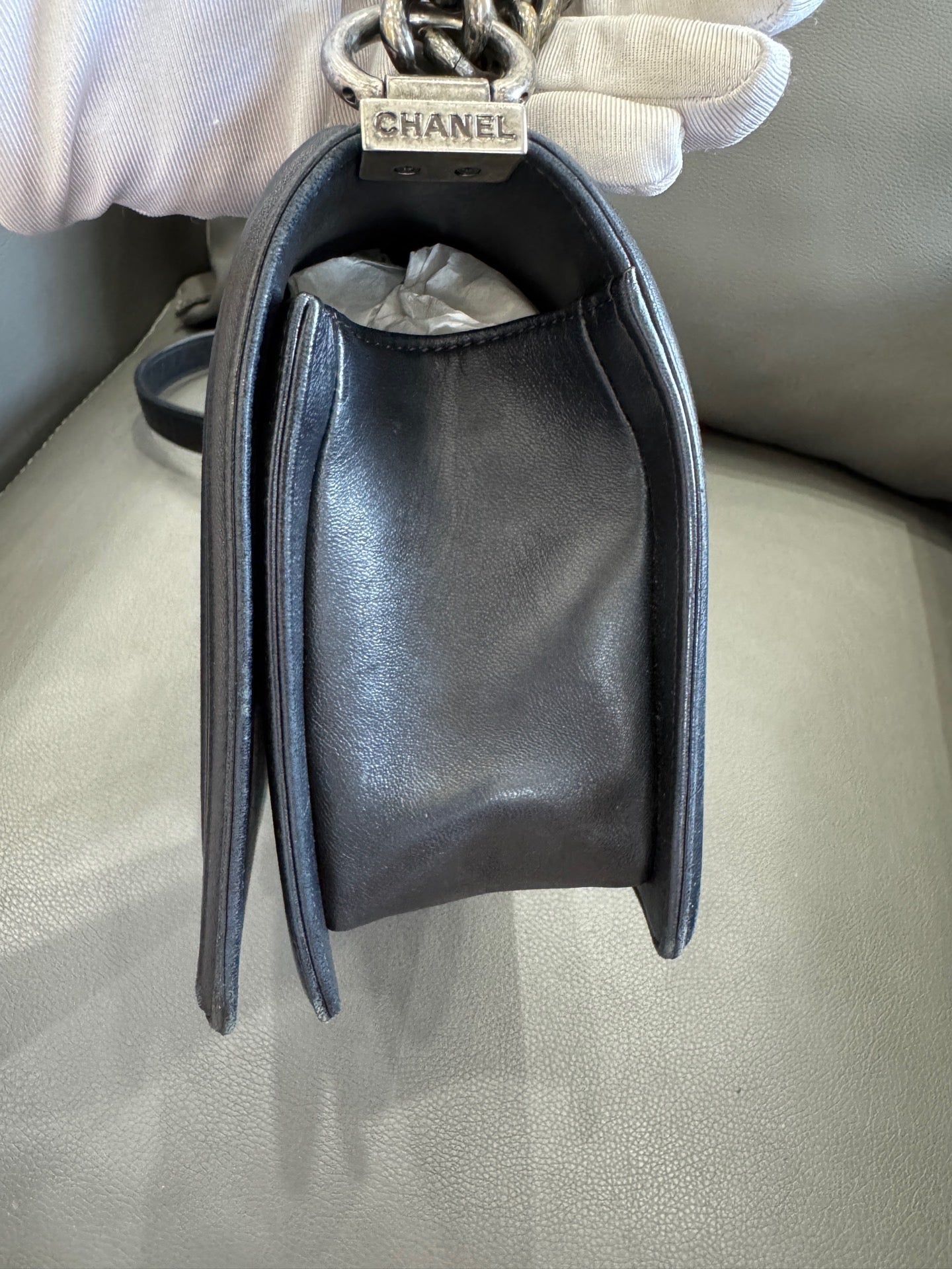 Chanel - Boy Bag - Lambskin leather - Black - (Medium)