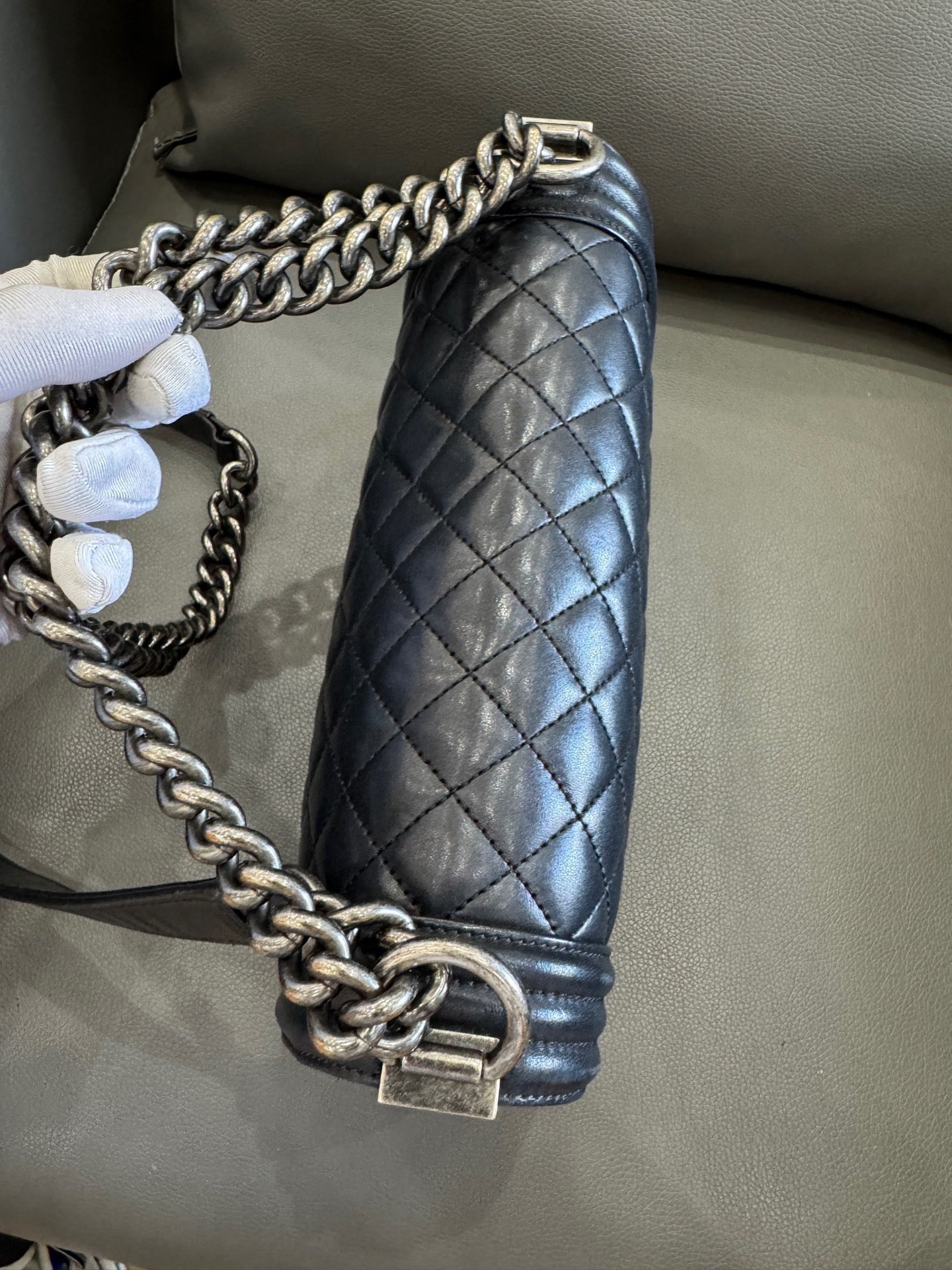Chanel - Boy Bag - Lambskin leather - Black - (Medium)