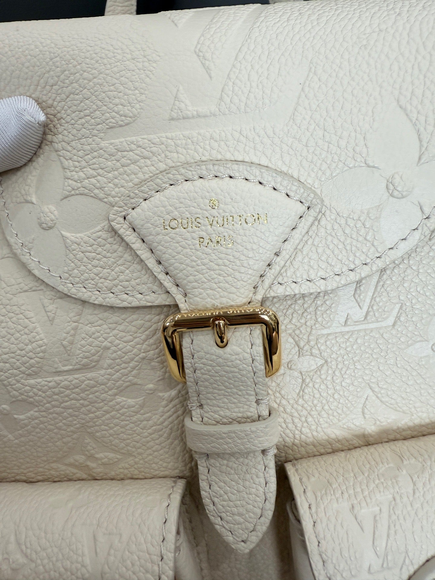 Louis Vuitton - Lockme Go Backpack M47106 - Grained calf leather - White - (Medium)