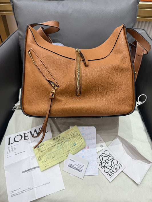Loewe - Hammock - Grained calfskin leather - Caramel - (medium)