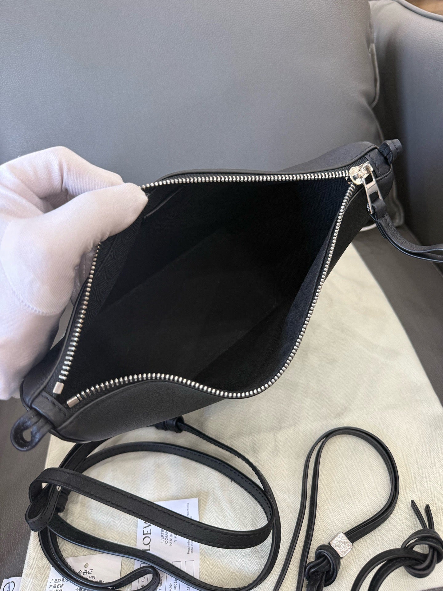 Loewe - Hammock Hobo - Grained leather - Black - (small)