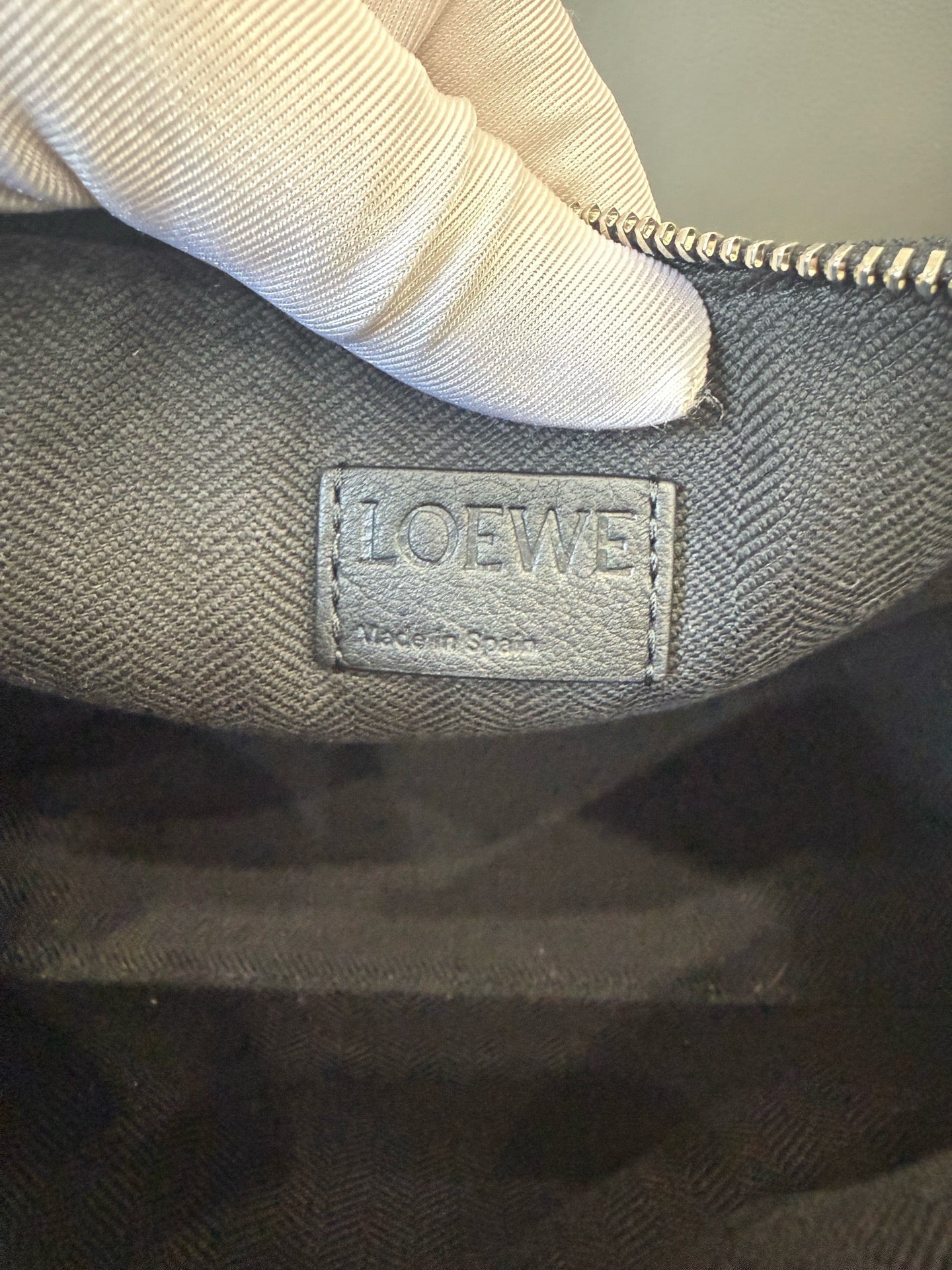 Loewe - Hammock Hobo - Grained leather - Black - (small)