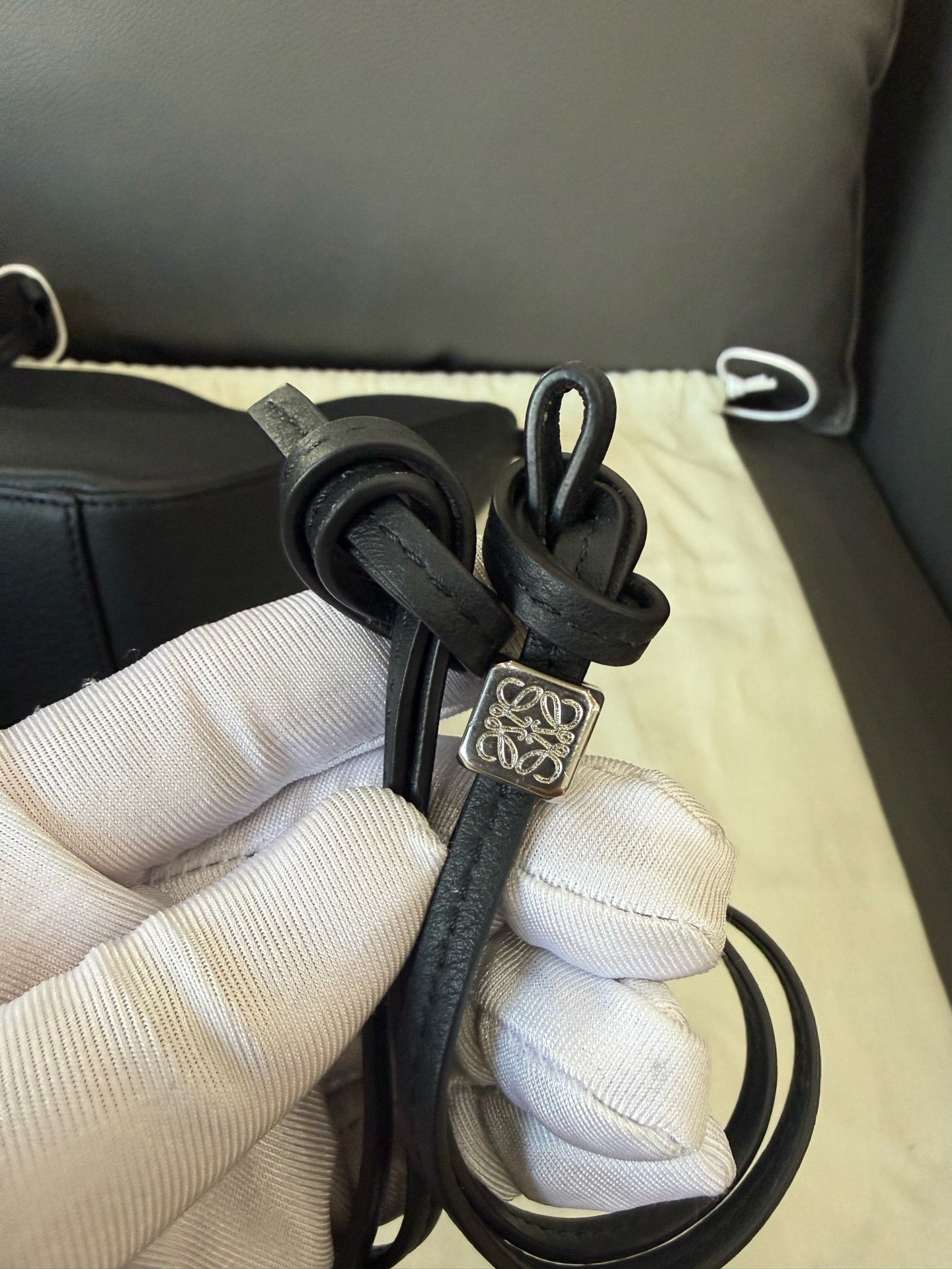 Loewe - Hammock Hobo - Grained leather - Black - (small)