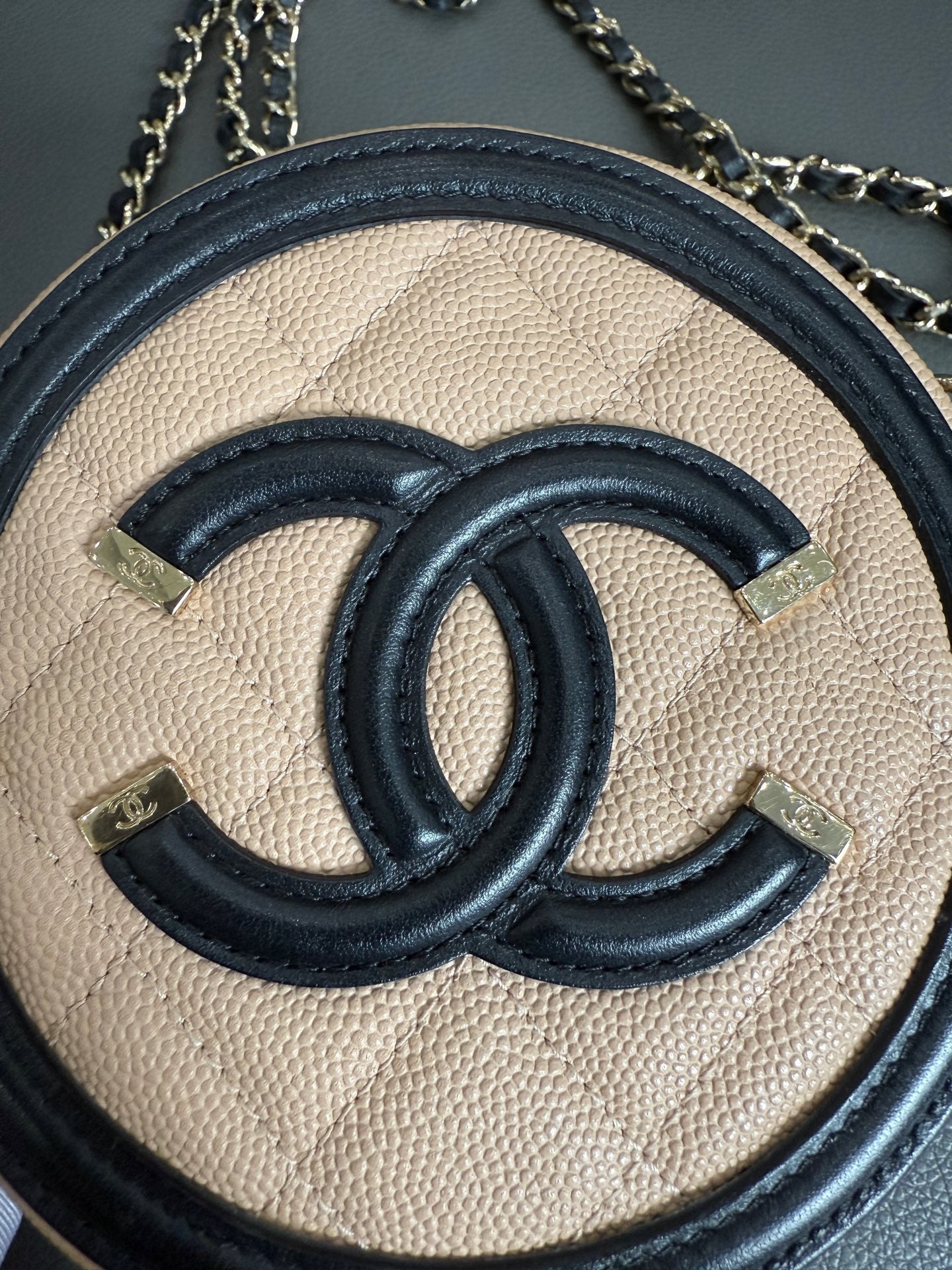 Chanel - Mini Round Crossbody Bag - Caviar leather - Beige and Black - (mini)