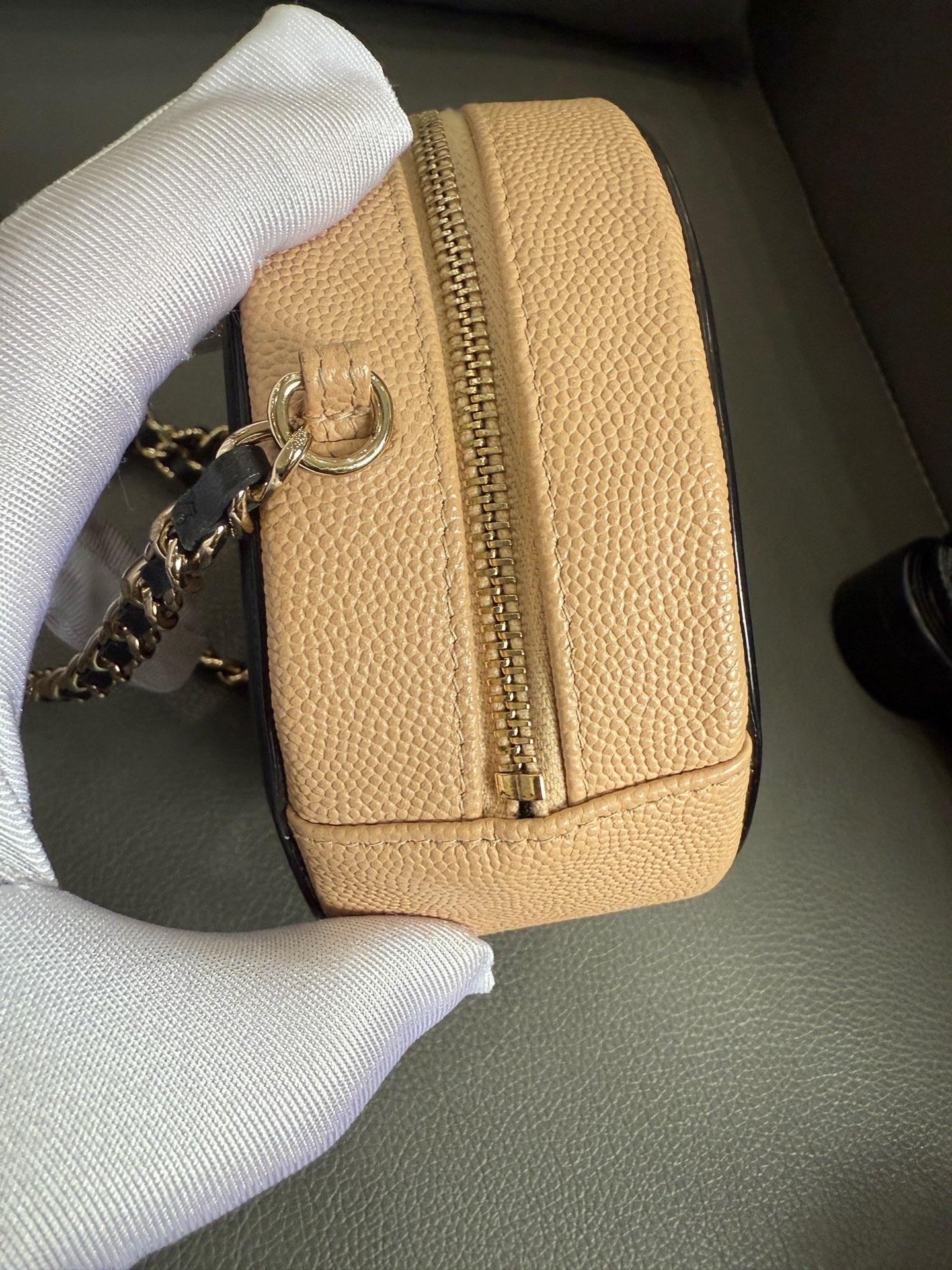 Chanel - Mini Round Crossbody Bag - Caviar leather - Beige and Black - (mini)