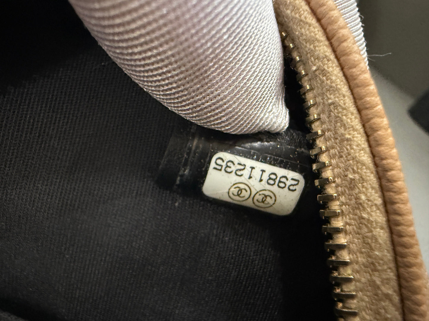 Chanel - Mini Round Crossbody Bag - Caviar leather - Beige and Black - (mini)